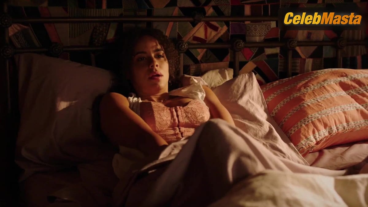 Parisa Fitz-henley in Midnight, Texas (2017)