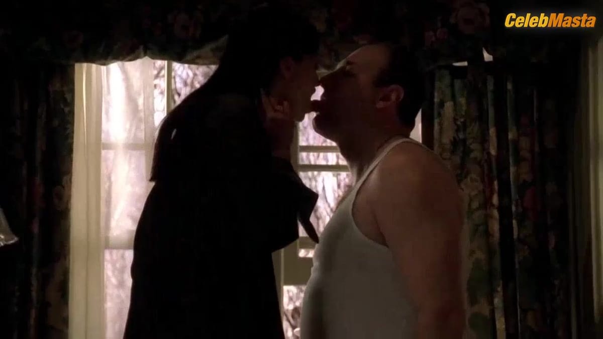 Leslie Bega in The Sopranos (1999)