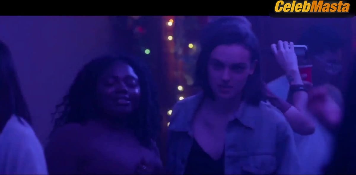 Ava Capri, Willow Shields nude/sexy scene in When Time Got Louder