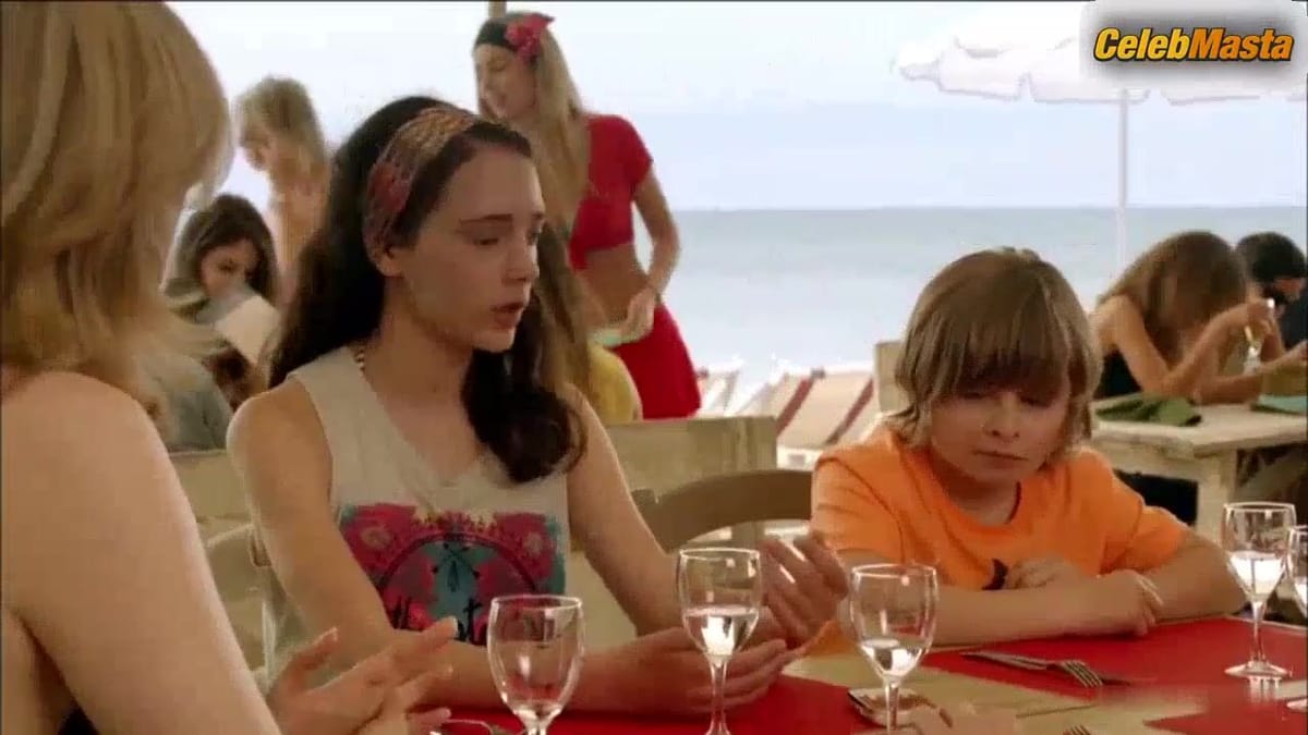 Cecile Bois nude/sexy scene in Candice Renoir