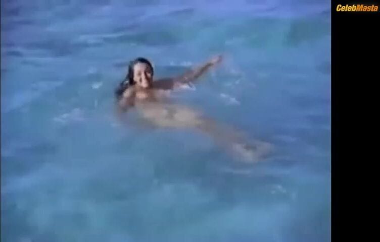 Claudia Guzman in La Salvaje Ardiente