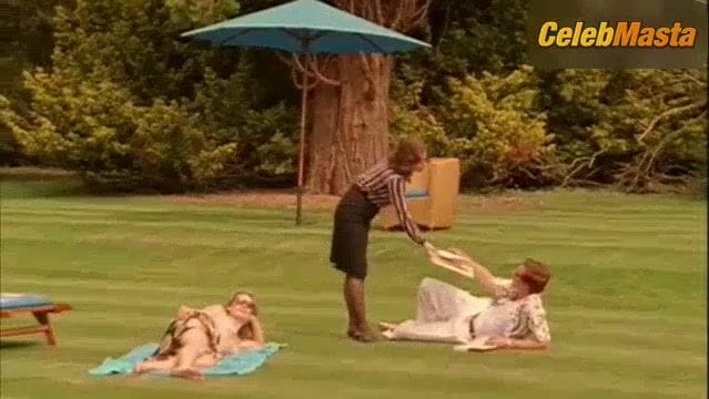 Isabel Brook, Sophie Hunter nude/sexy scene in Friends & Crocodiles