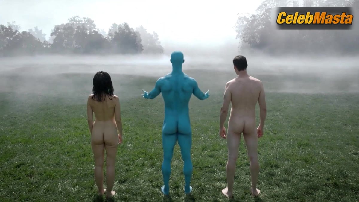 Sara Vickers nude/sexy scene in Watchmen