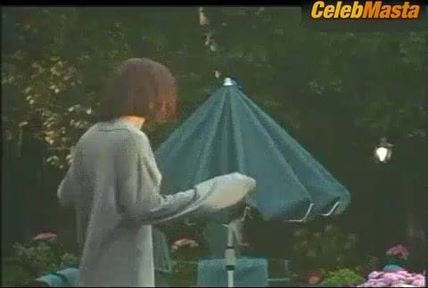 Polly Shannon nude/sexy scene in The Girl Next Door