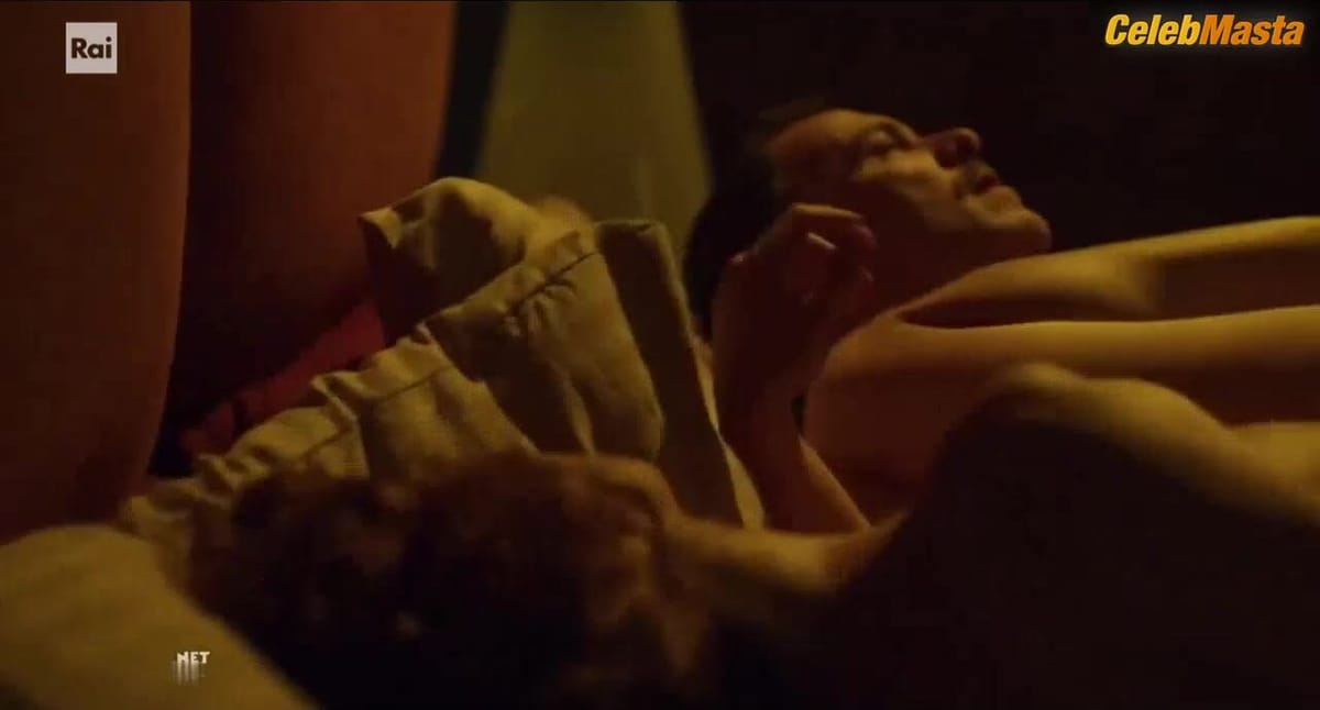 Vanessa Scalera nude/sexy scene in Imma Tataranni Sostituto Procuratore