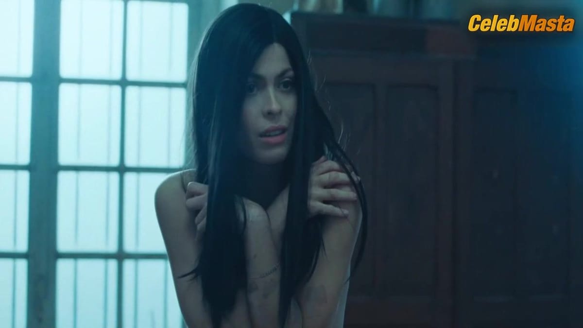 Leslie Medina in Mosaique