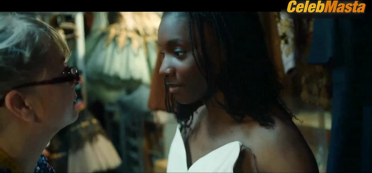 Suzy Bemba nude/sexy scene in L'opera