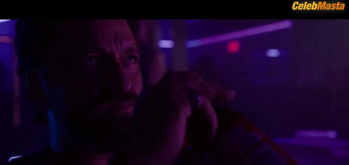 Meadow Williams nude/sexy scene in Den of Thieves