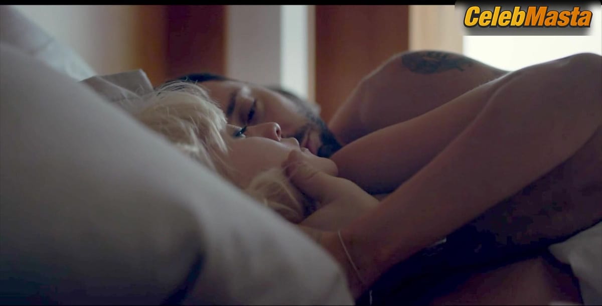 Julia Ragnarsson in Blinded