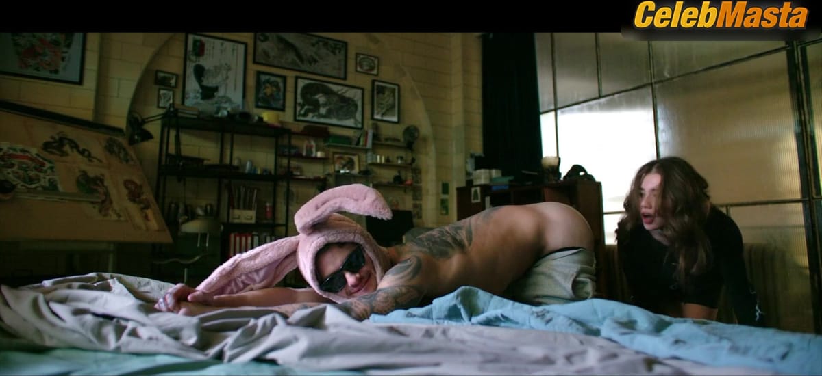 Sydney Taylor nude/sexy scene in Marked Men Rule + Shaw