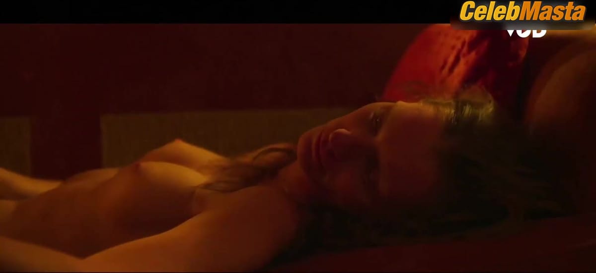 Agata Buzek in A Coach's Daughter