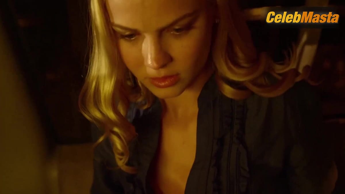 Kenzie Dalton in 1 Serial Killer