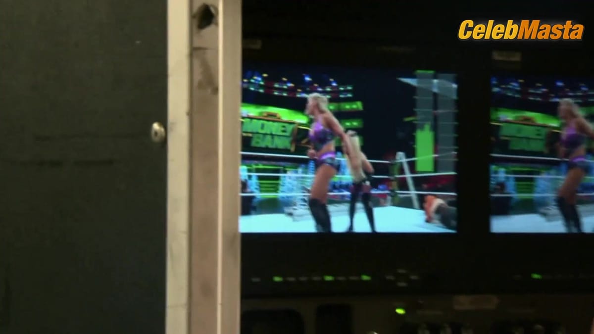 Ashley Fliehr nude/sexy scene in Total Divas