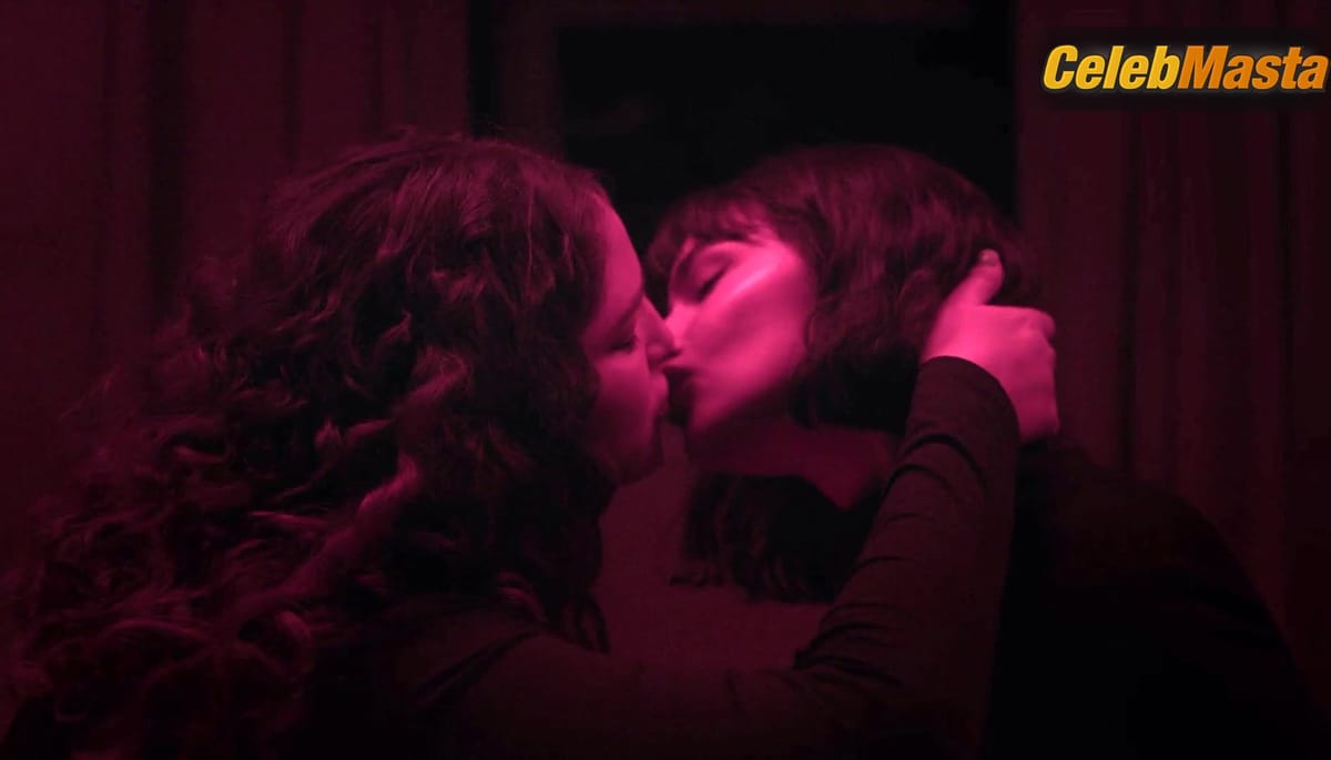 Emily Ratajkowski, Megan Stalter nude/sexy scene in Too Much
