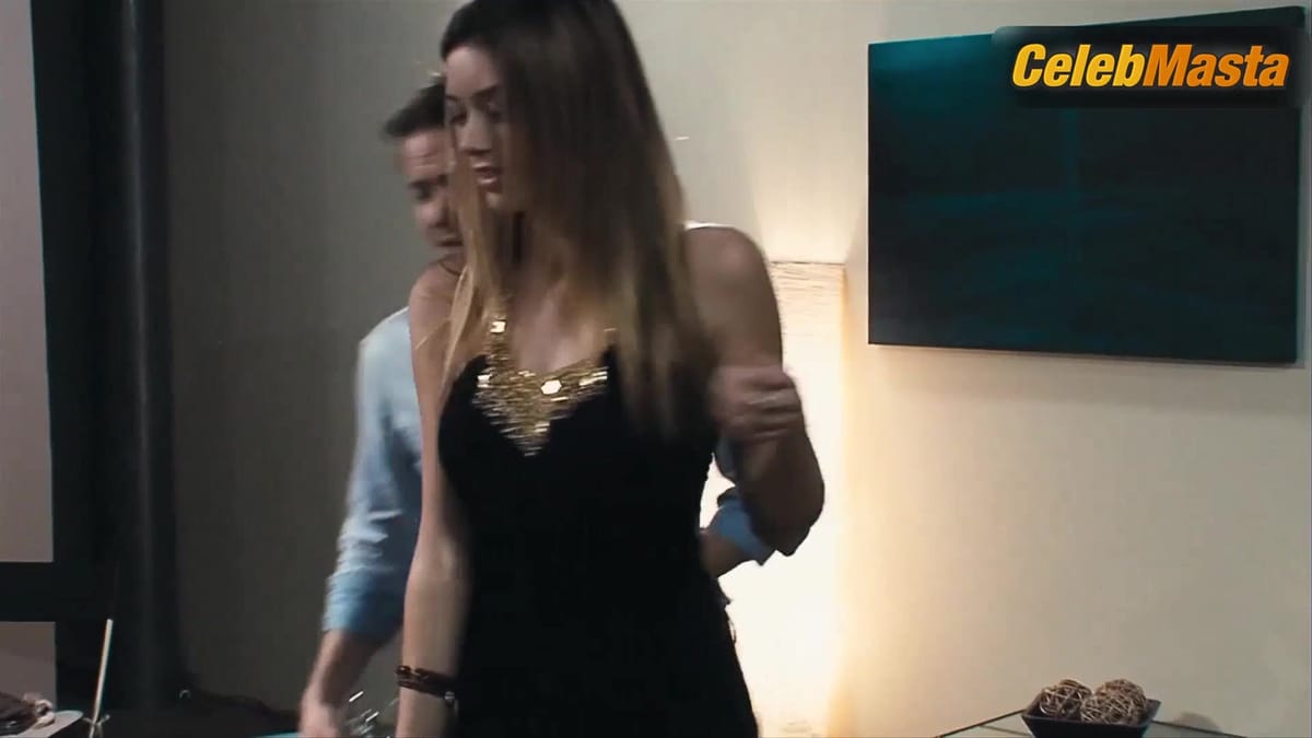 Arielle Vandenberg nude/sexy scene in Young, Sexy & Dead