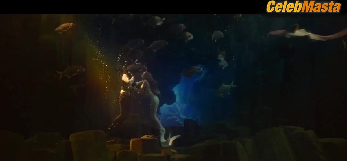 Marilyn Lima nude/sexy scene in Une Sirene A Paris