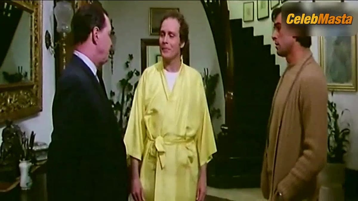 Cecilia Roth nude/sexy scene in Enigma Rosso