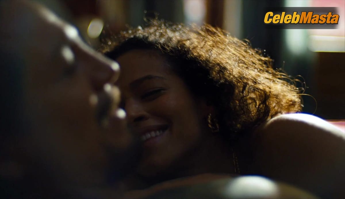 Juani Feliz nude/sexy scene in Dmz