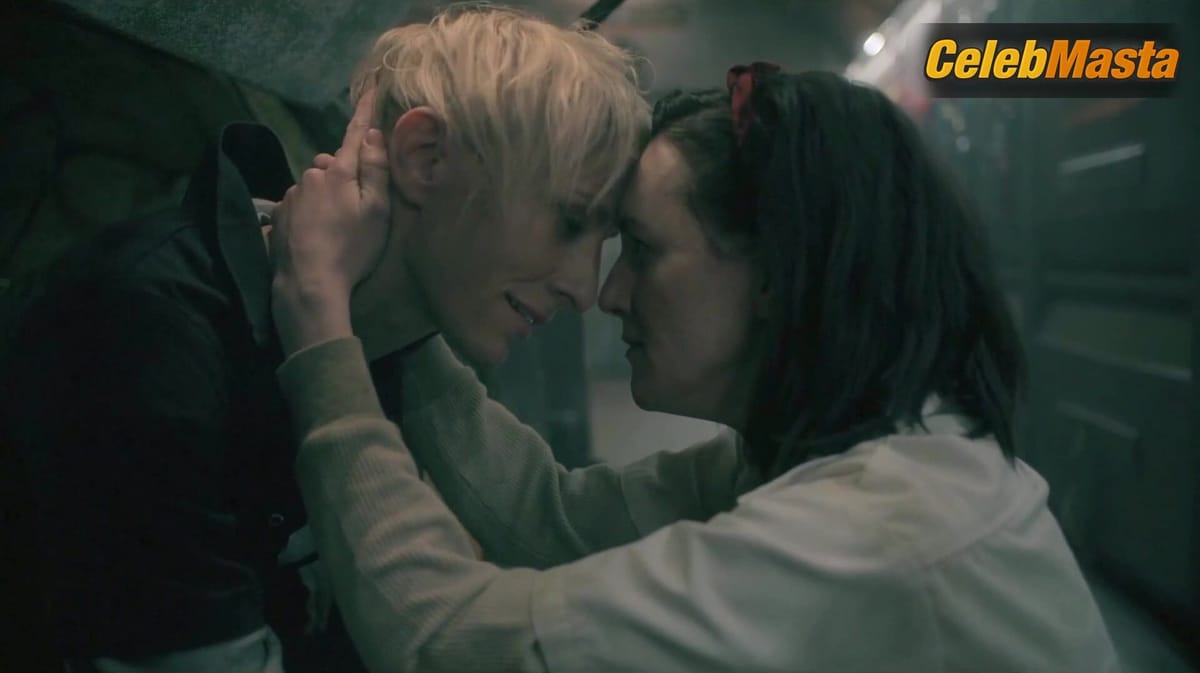 Lena Hall, Mickey Sumner nude/sexy scene in Snowpiercer