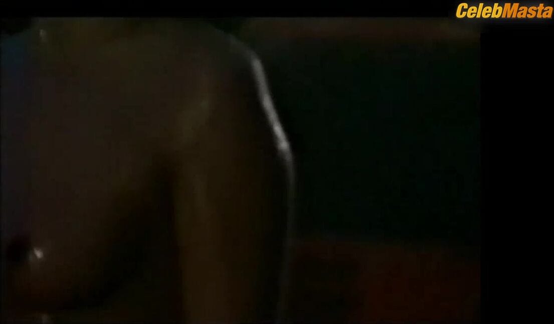 Simone Lahbib in Long Haul