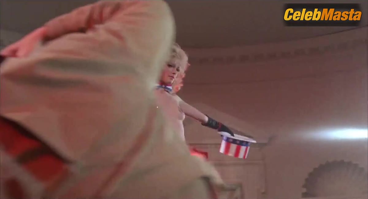 Zoe Lund nude/sexy scene in Special Effects