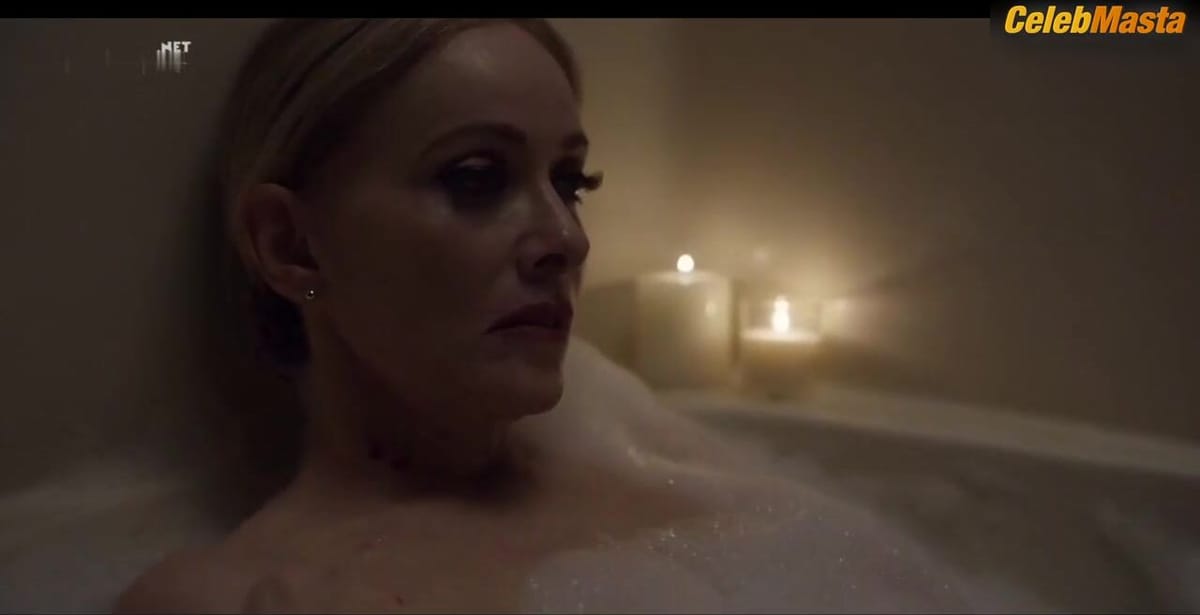 Barbara Crampton in Jakobs Wife