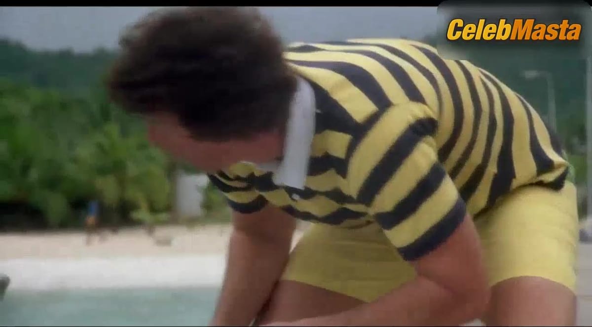 Carole Davis in Piranha Ii