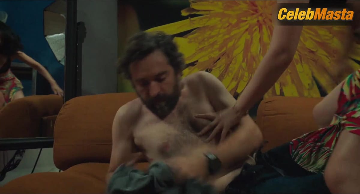 Linh Dan Pham nude/sexy scene in Mythomanic