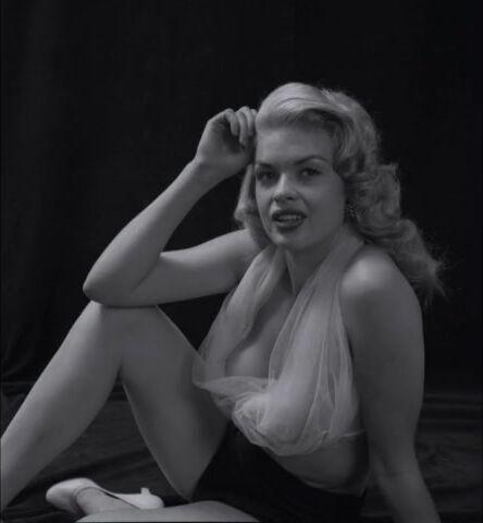 Hot Jayne Mansfield Nipples & Boobs Photos Exposed