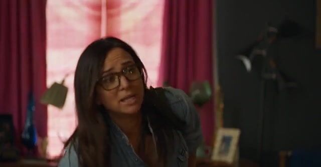 Hot Madison Lingerie Scene Video in Better Things s04e04