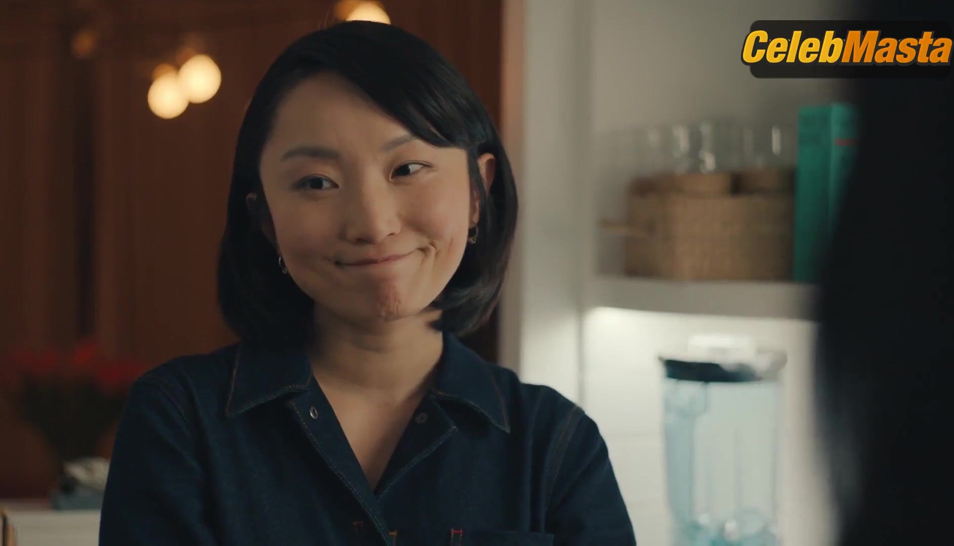 Abbi Jacobson and Poppy Liu Lesbian Scene in No Good Deed