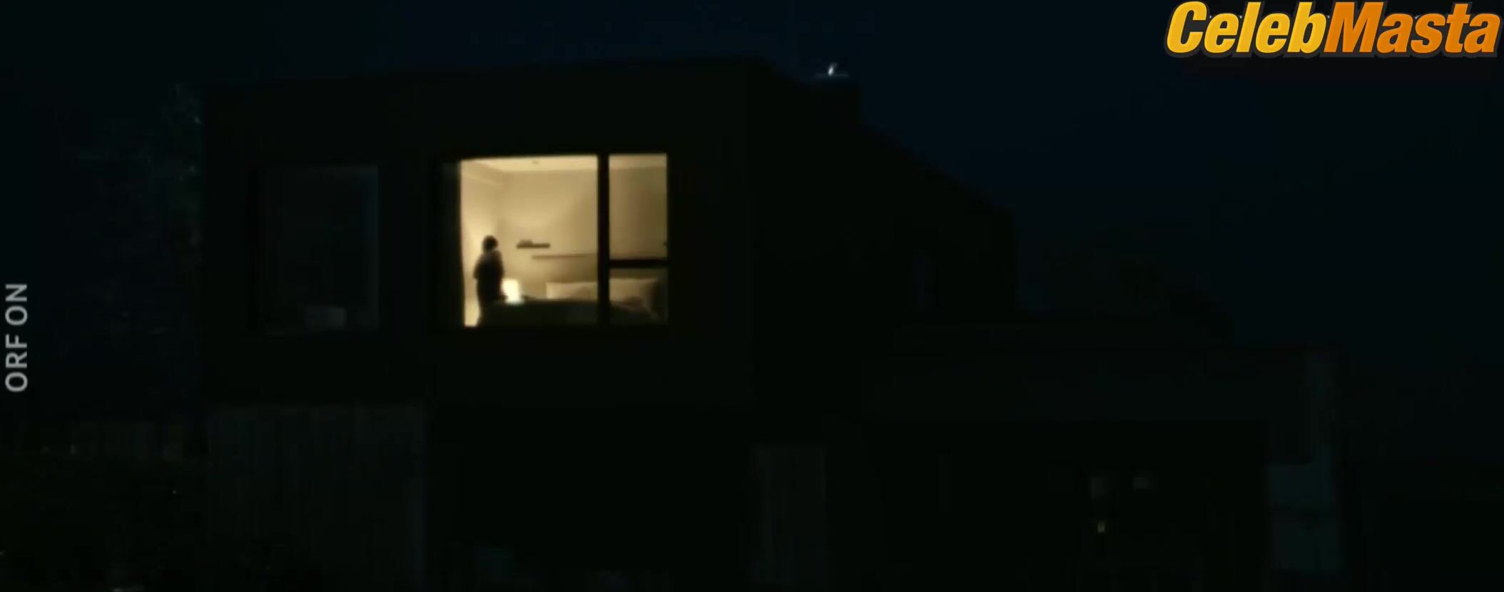 Verena Altenberger Breasts Scene in Acht - Ein Landkrimi