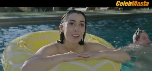 Cristin Milioti Sexy Scene in Made For Love