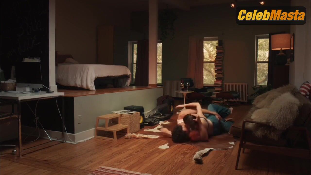 Cristin Milioti Underwear Scene in It Had To Be You