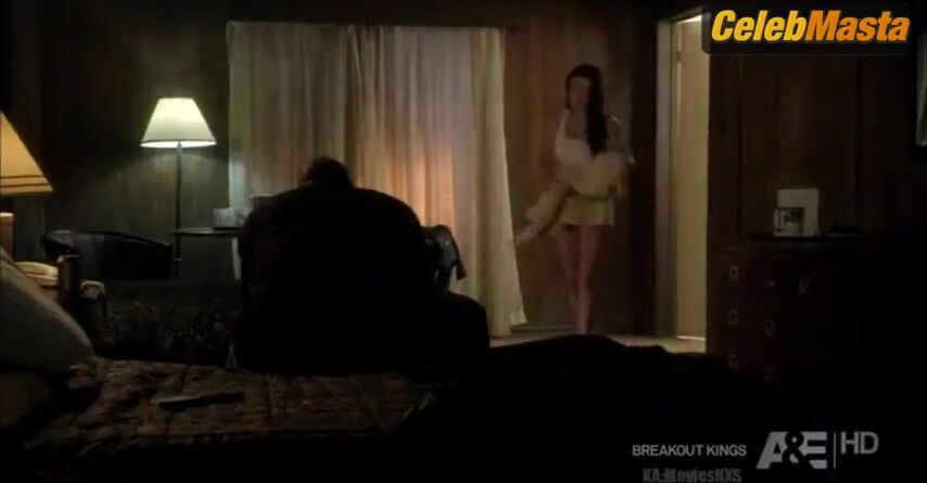 Serinda Swan Sexy Scene in Breakout Kings
