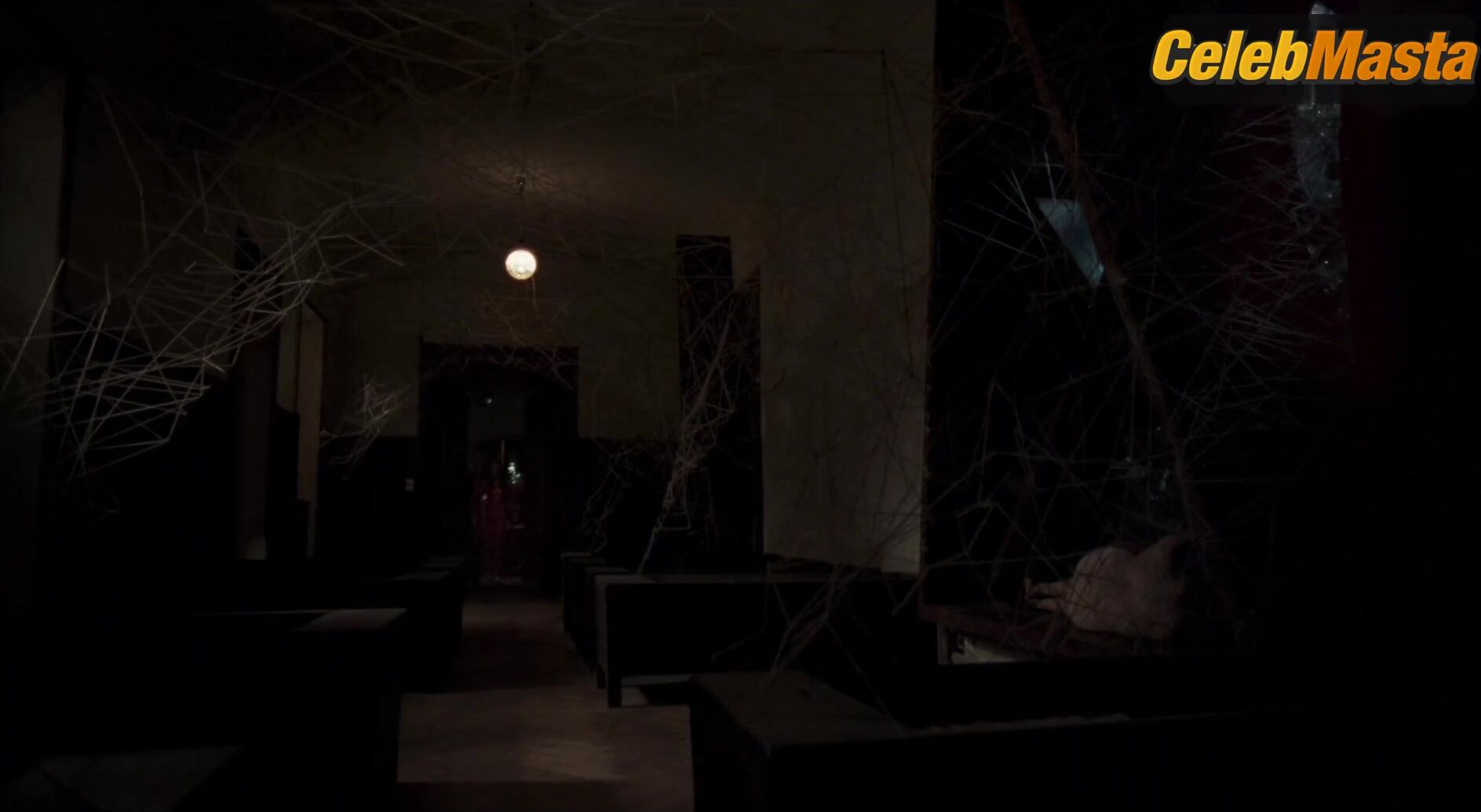 Dakota Johnson, Mia Goth and Chloe Grace Moretz Prosthetic Scene in Suspiria