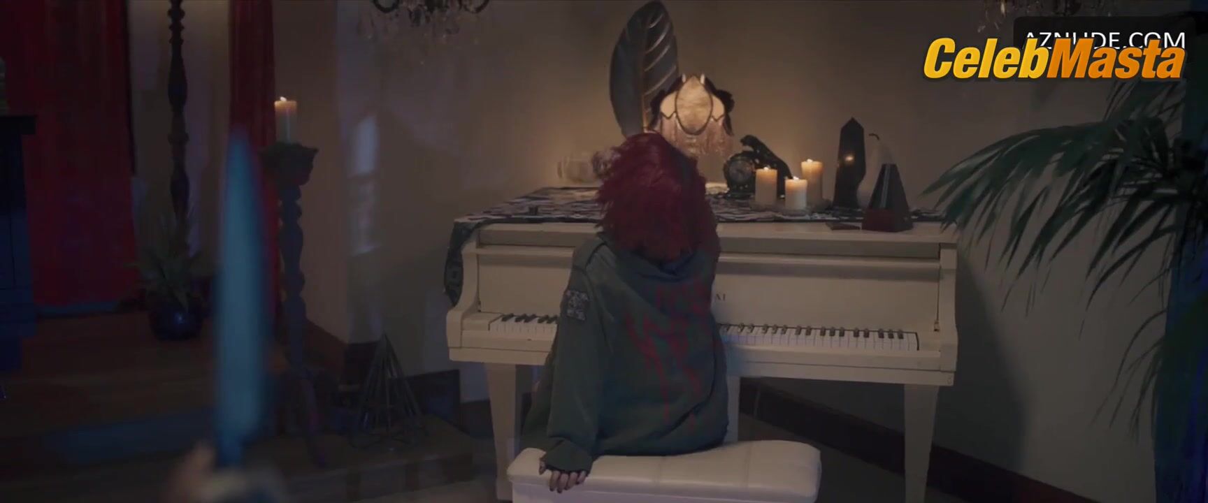Unknown and Shelley Hennig Sexy Scene in Fluxx