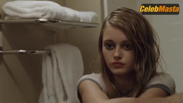 Ella Purnell Sexy Scene in Wildlike