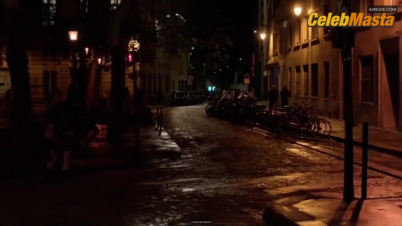 Lily Collins Sexy Scene in Emily In Paris