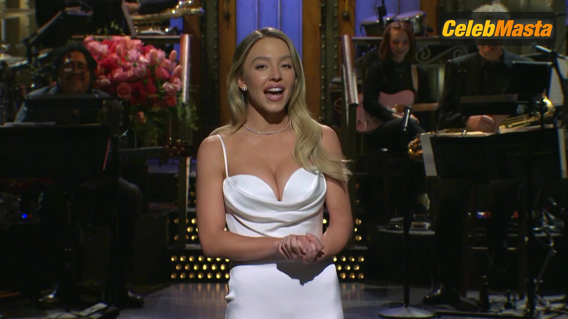 Sydney Sweeney Sexy Scene in Saturday Night Live
