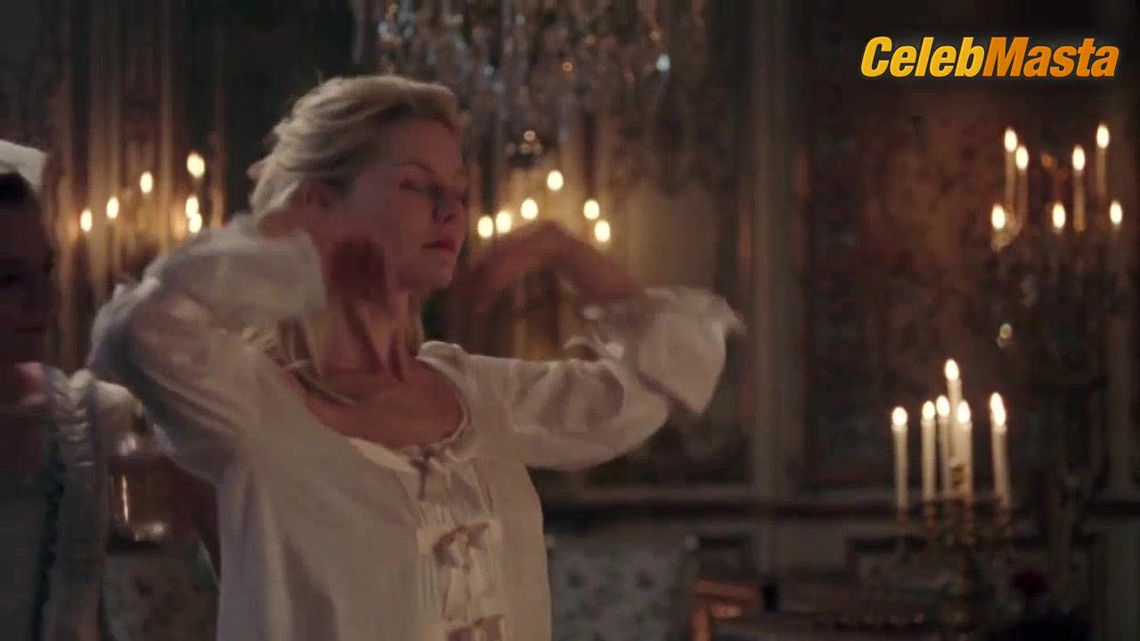 Kirsten Dunst ’s Hot Scene In Marie Antoinette - Photo 2 of 5 photo 5